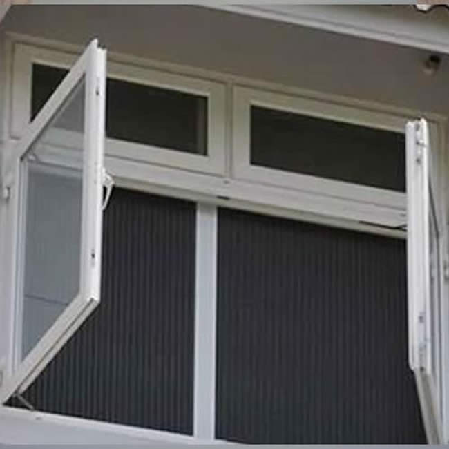 cửa lưới chống muỗi dạng cánh mở cho cửa sổ